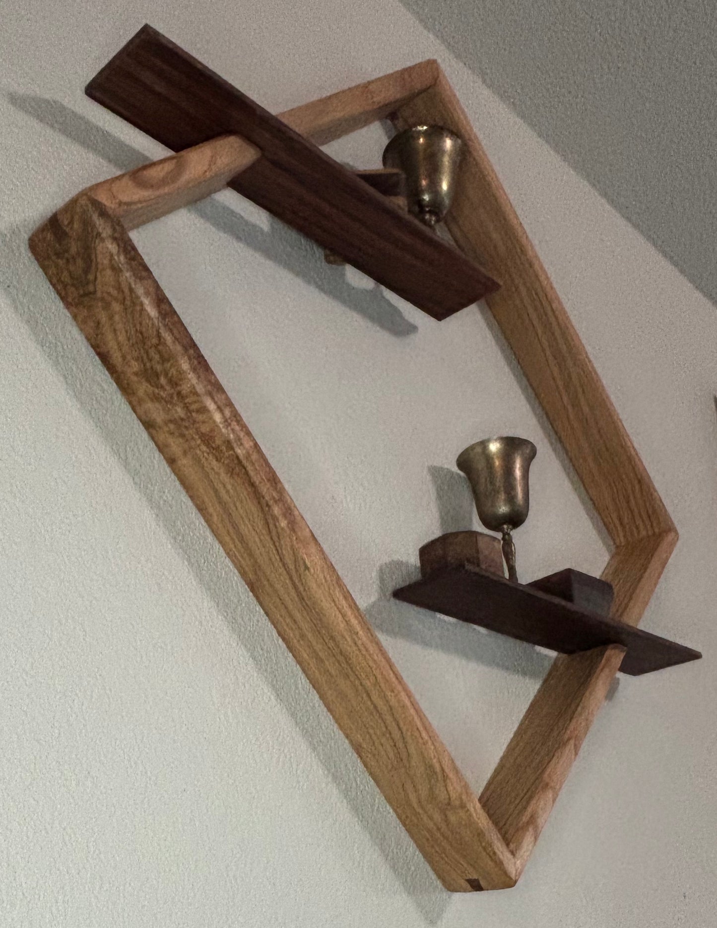 A shelf that’s more than storage — it’s functional art.